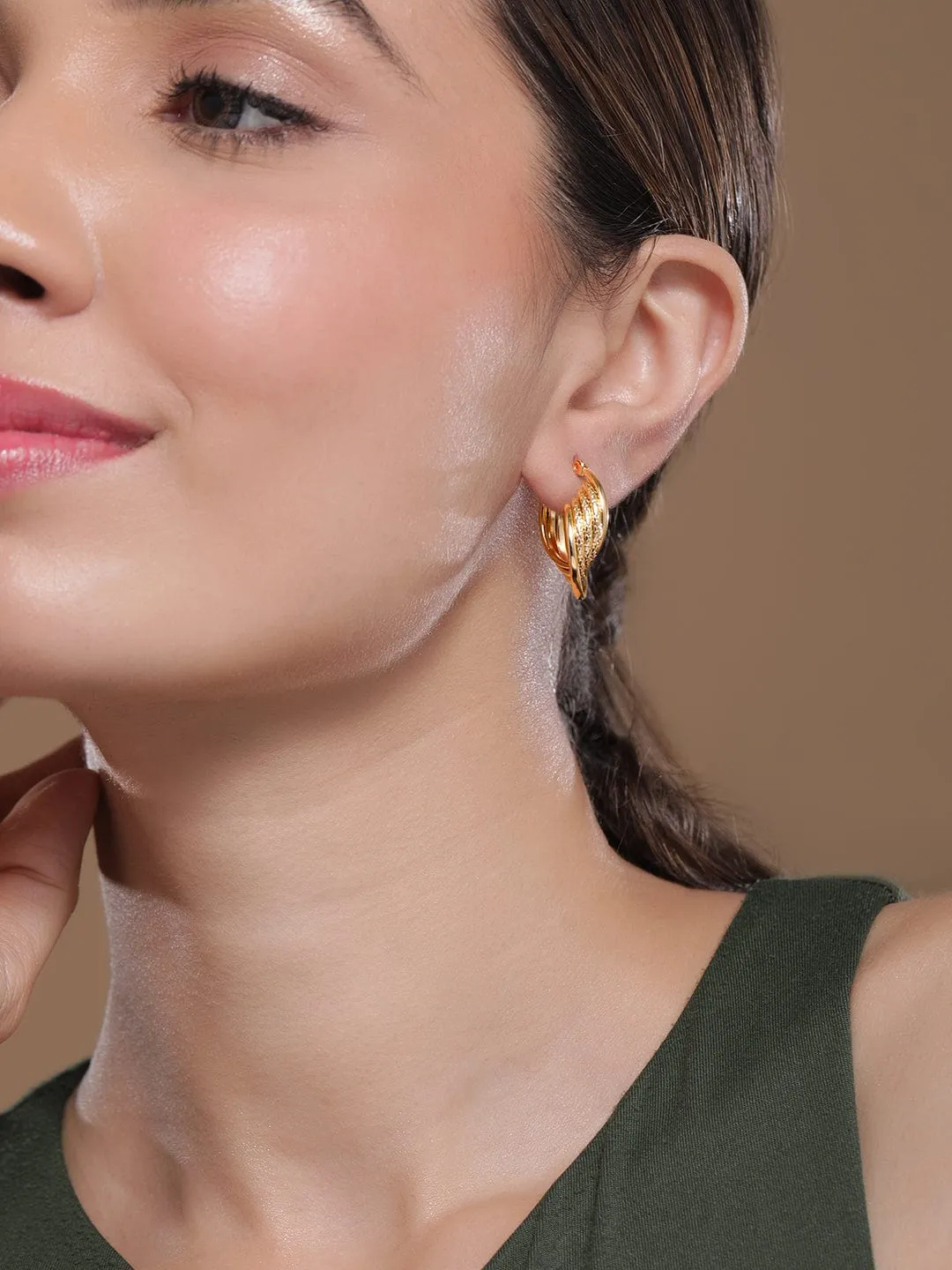 18K Gold Plated Winged Leaf Design Stud Earrings - Elegant Statement Jewelry