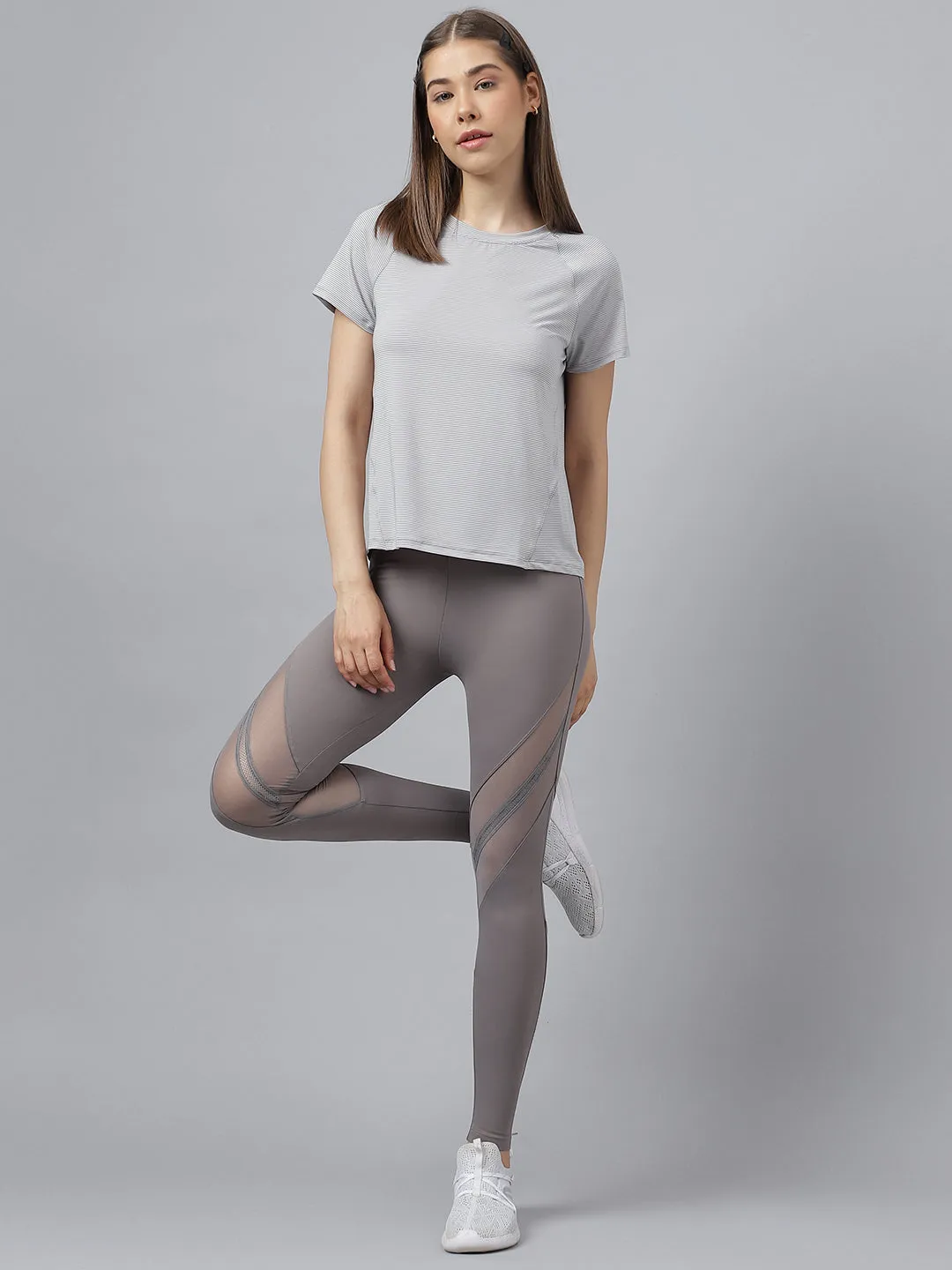 Fitkin women self stripes round neck short sleeves t-shirt